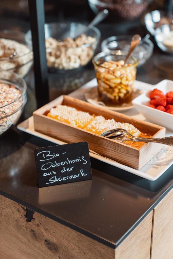 Mons Suites Wine Passion Tannheim Esterno foto