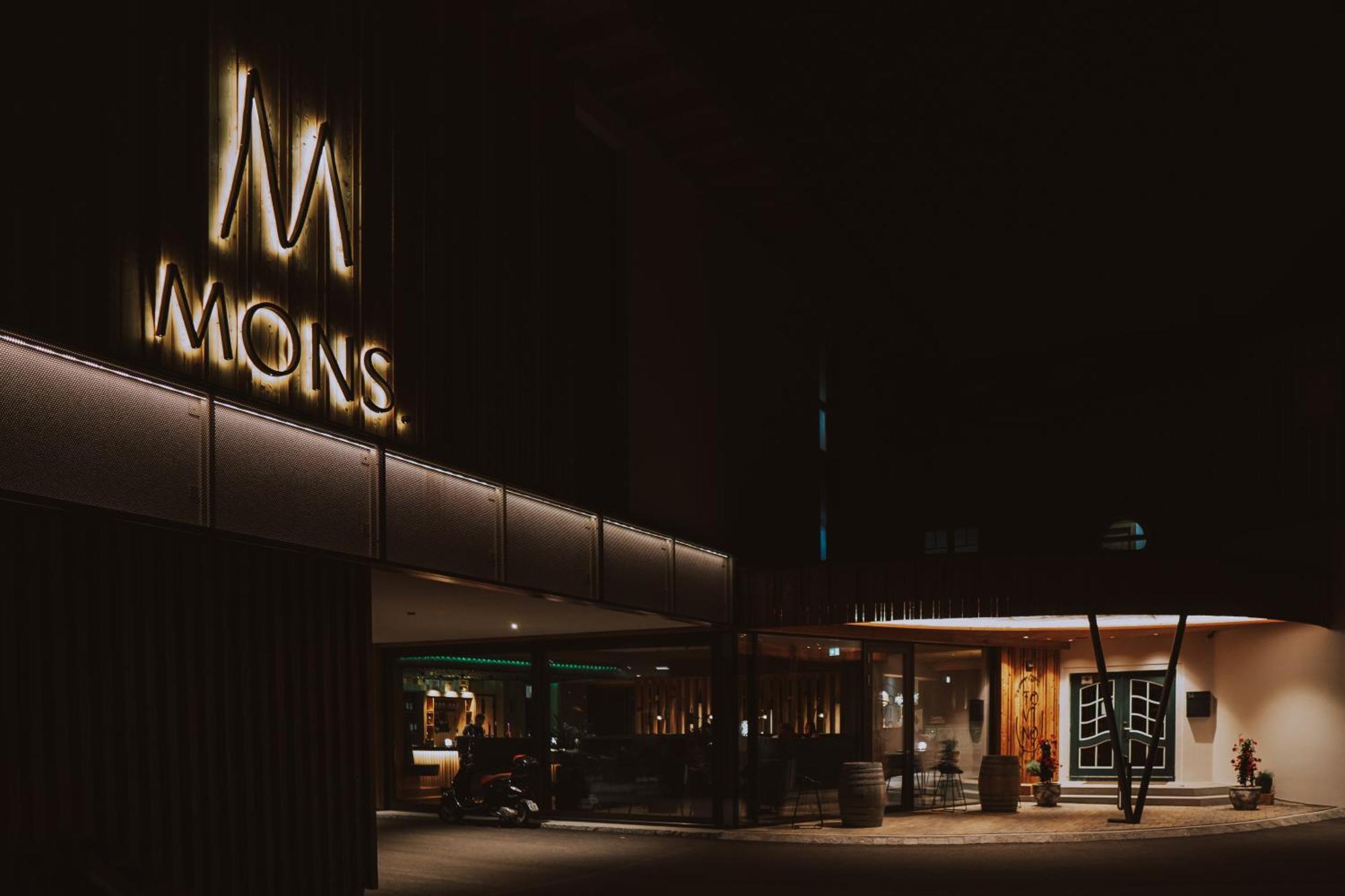 Mons Suites Wine Passion Tannheim Esterno foto
