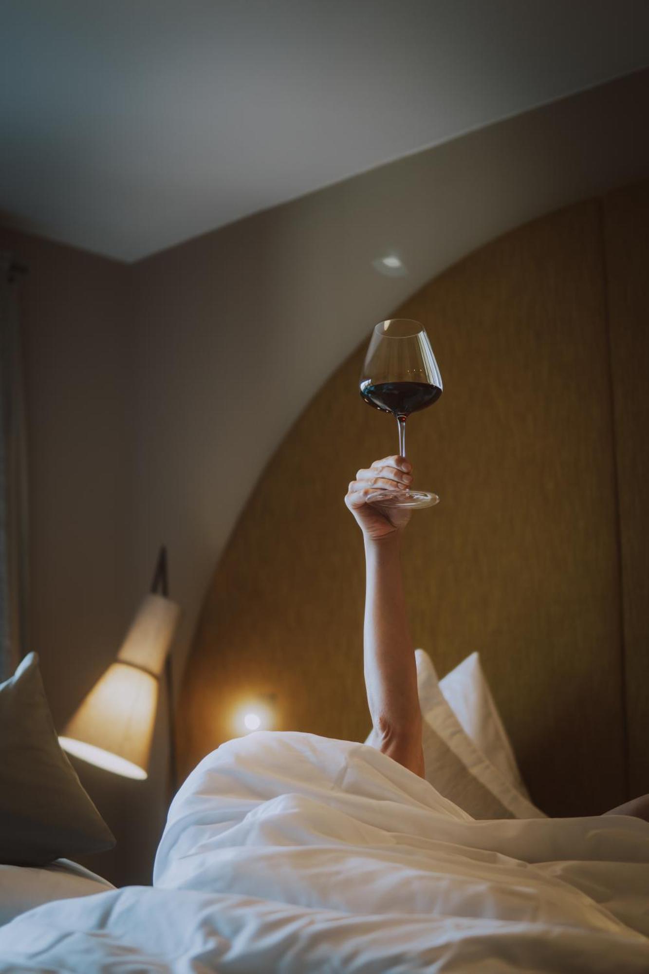 Mons Suites Wine Passion Tannheim Esterno foto