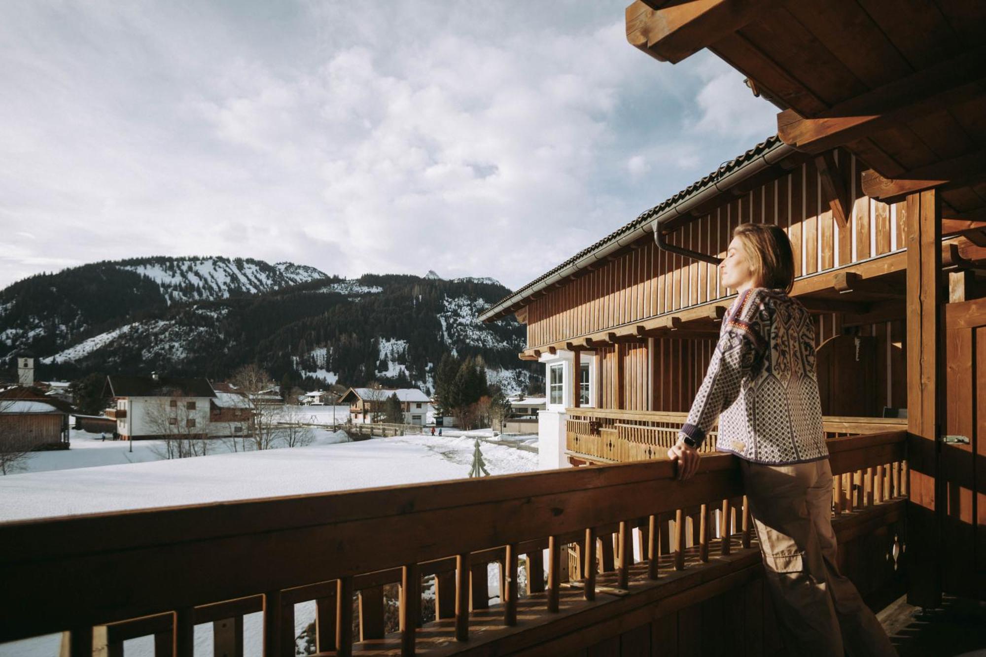Mons Suites Wine Passion Tannheim Esterno foto