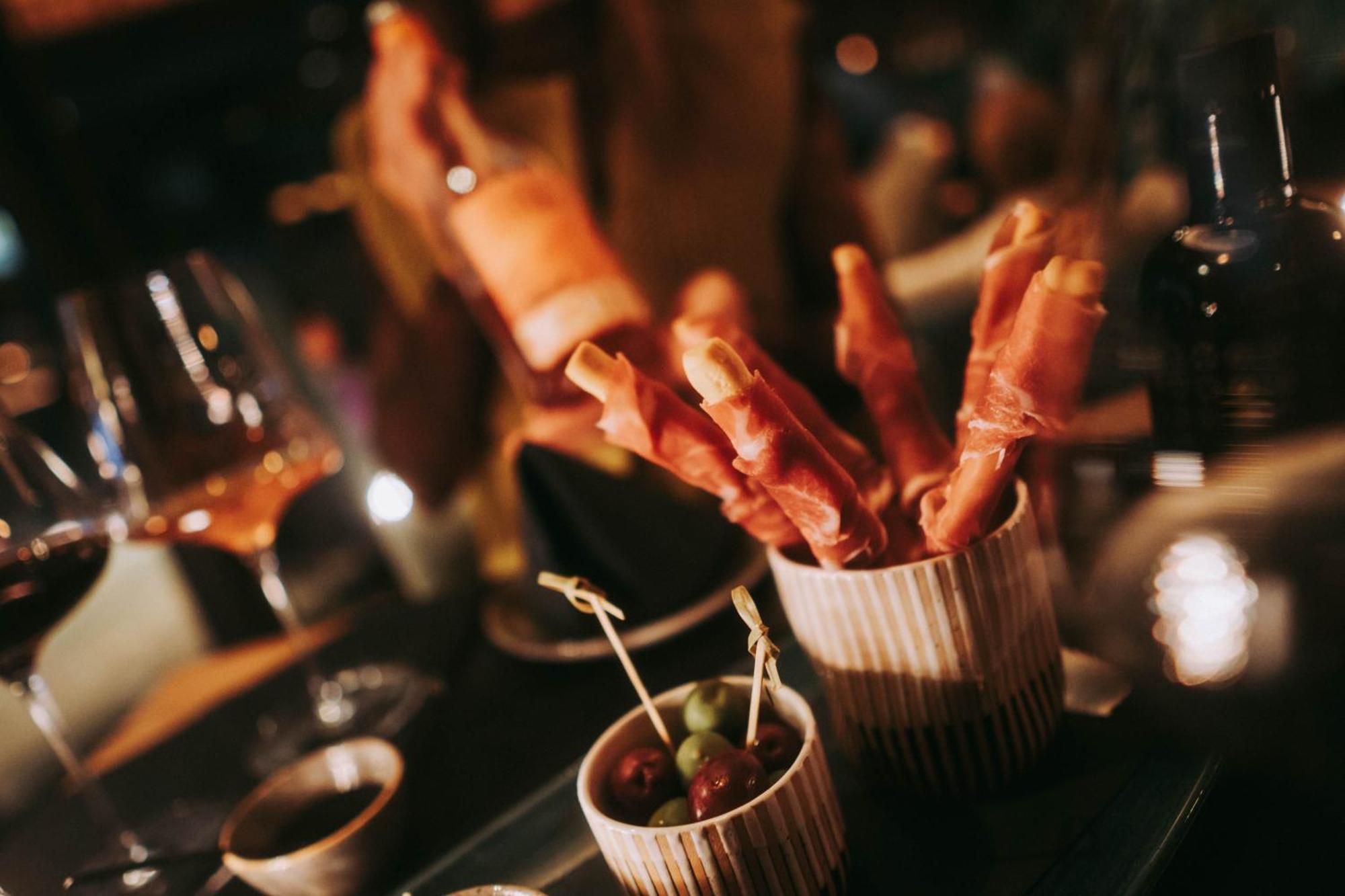 Mons Suites Wine Passion Tannheim Esterno foto